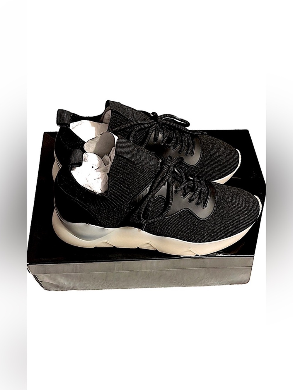 NWT 🛍️  Guess  GBG Platform Ribbed Sneakers